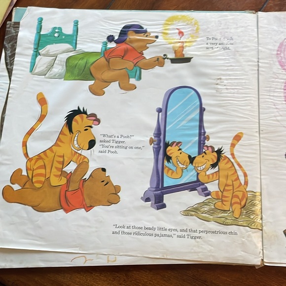 Walt Disney presents Winnie the Pooh and the Blustery Day album LP w/ storybook - Picture 7 of 16